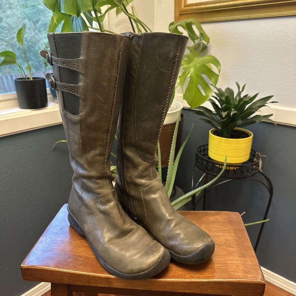 Keen Tall Leather Combat Boots in Brown with Black Accents